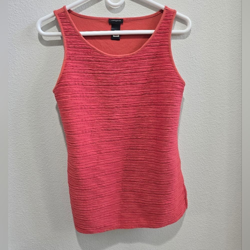 Ann Taylor Textured Coral Tank Top size small